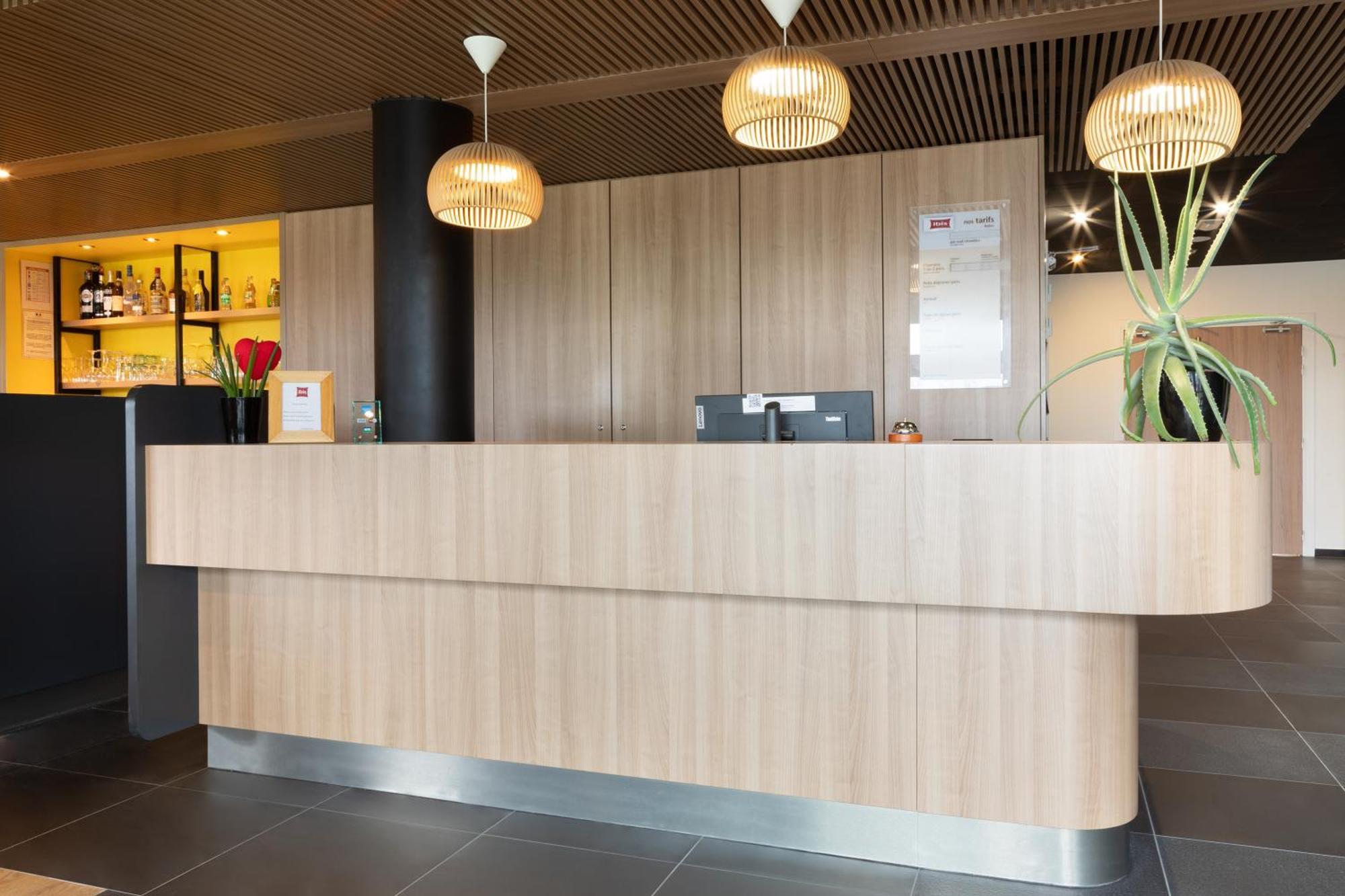 Ibis Douai Dechy Hotel Екстериор снимка